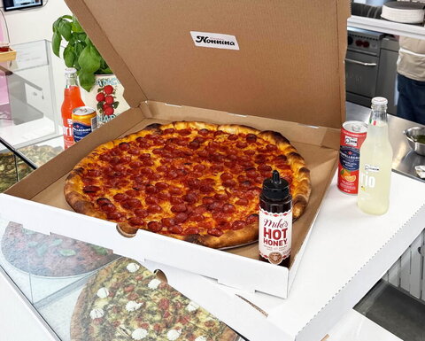 Nonnina inaugure son comptoir « Pizzeria Nonnina » de style new-yorkais