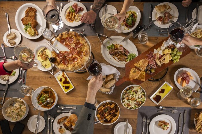 La Piazza: A Cuisine That Unites, an Atmosphere That Seduces