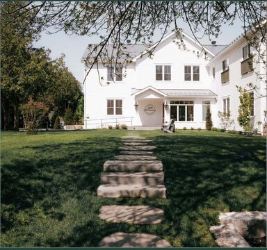 Auberge McGowan Begins a New Chapter in the Eastern Townships