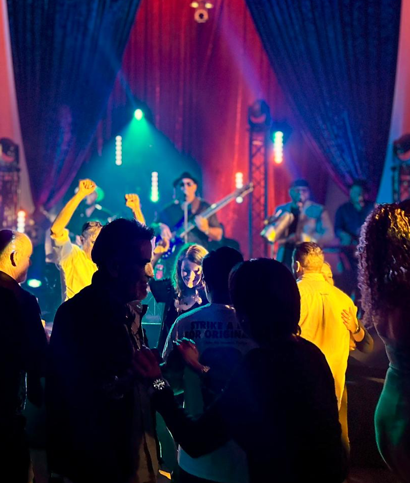 Salsa Chic with Yordan & The Cuban Martinez Show at Le Balcon