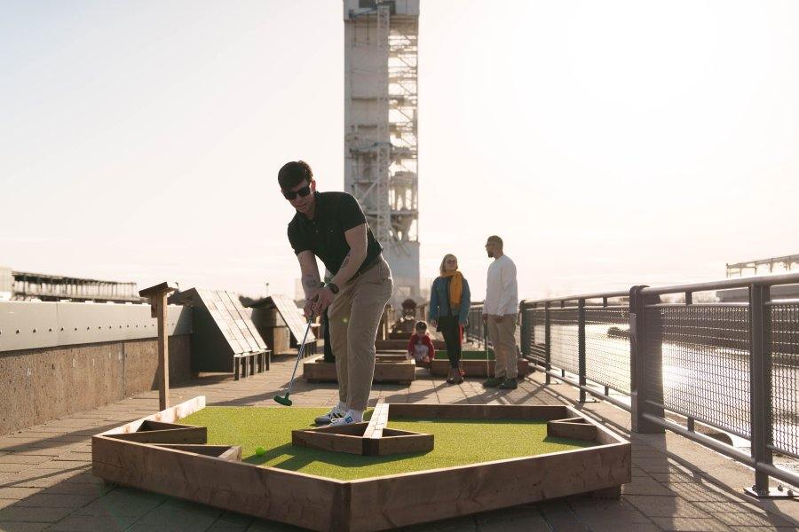 Mini Putt Montréal débarque au Vieux-Port - événement
