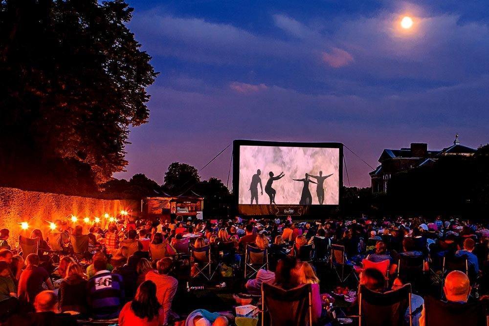 Ciné Spectacles au Clair de Lune - événement